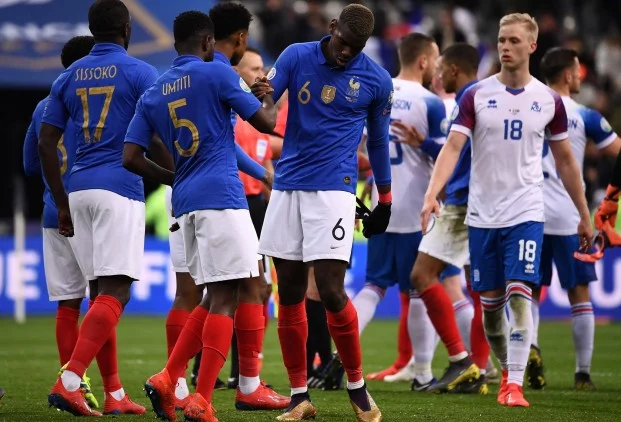 post card france islande.webp